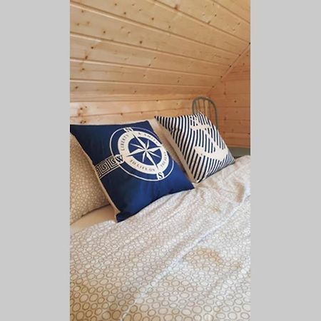 Domki Letniskowe Ahoyrozewie Exteriör bild